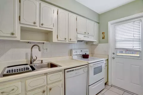 801 Pine Dr #18, Pompano Beach, FL 33060 photo 15