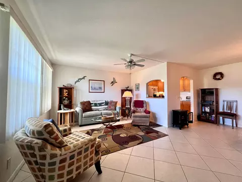 55 Dorchester C, West Palm Beach, FL 33417