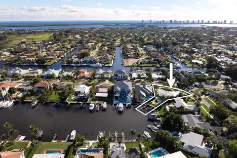 705 Waterway Dr, North Palm Beach, FL 33408