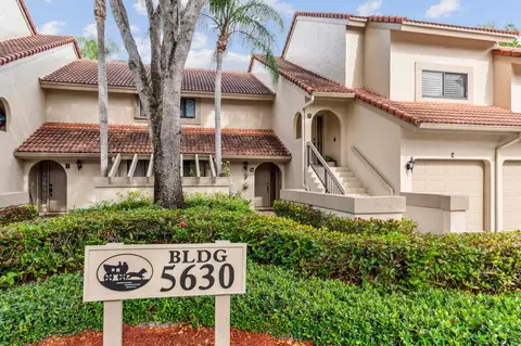 5630 Coach House Cir #D, Boca Raton, FL 33486