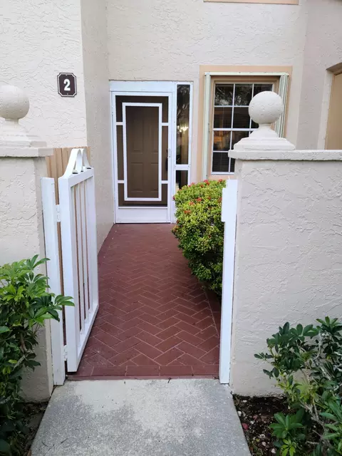 14347 Via Royale #2, Delray Beach, FL 33446