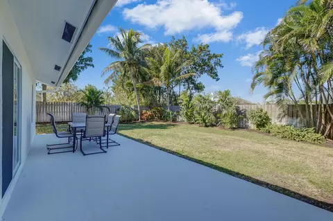 1 Chapel Cir, Tequesta, FL 33469 photo 33