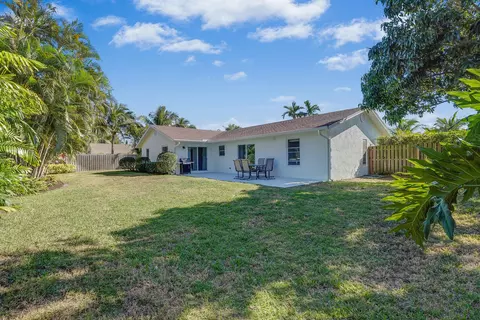 1 Chapel Cir, Tequesta, FL 33469 photo 34