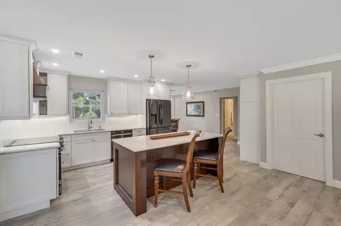 1 Chapel Cir, Tequesta, FL 33469 photo 15