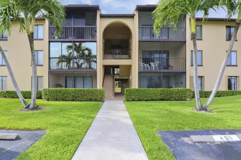 624 Sea Pine Way #B1, Greenacres, FL 33415