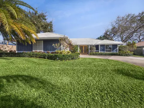 52 Birch Pl, Jupiter, FL 33469 photo 2