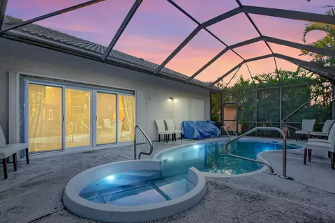 9288 Sun Pointe Dr, Boynton Beach, FL 33437