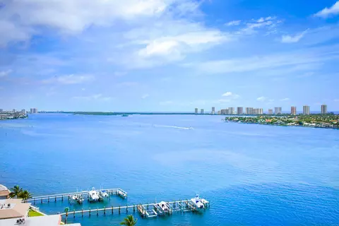 2650 Lake Shore Dr #1703, Riviera Beach, FL 33404