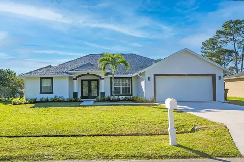 1378 SW Glastonberry Ave, Port Saint Lucie, FL 34953