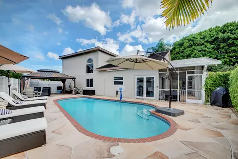 8601 Windfall Dr, Boynton Beach, FL 33472 photo 3