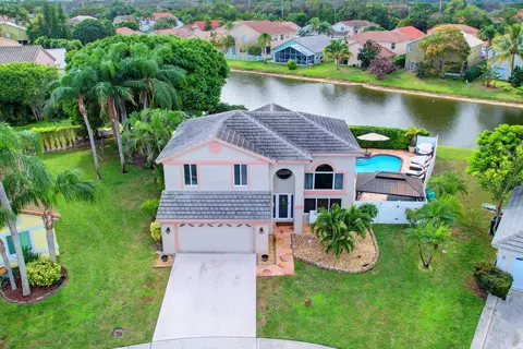 8601 Windfall Dr, Boynton Beach, FL 33472