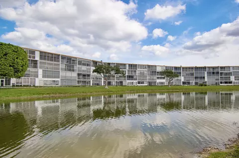 4023 Ainslie B, Boca Raton, FL 33434