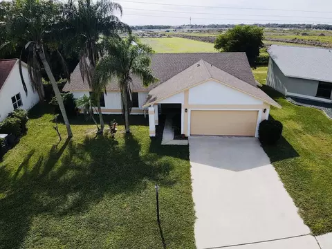 9690 Triton Ct, Boca Raton, FL 33434