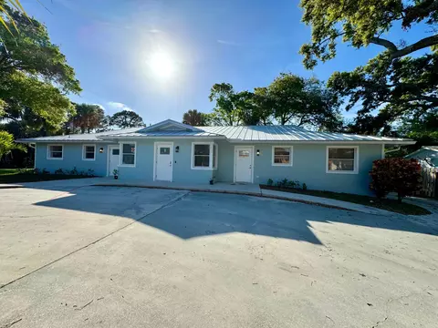 500 NW Stuart Ave, Stuart, FL 34994