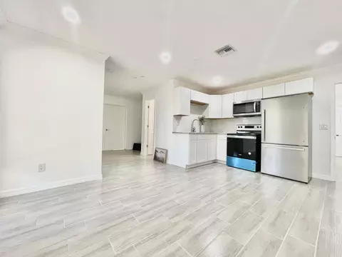 500 NW Stuart Ave, Stuart, FL 34994 photo 17