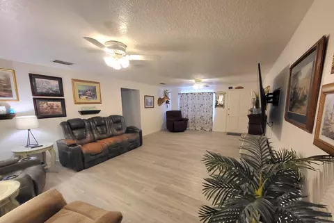 1402 SE 6th St, Okeechobee, FL 34974 photo 5