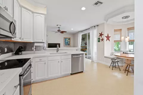 268 Clocktower Dr, Jupiter, FL 33458 photo 11