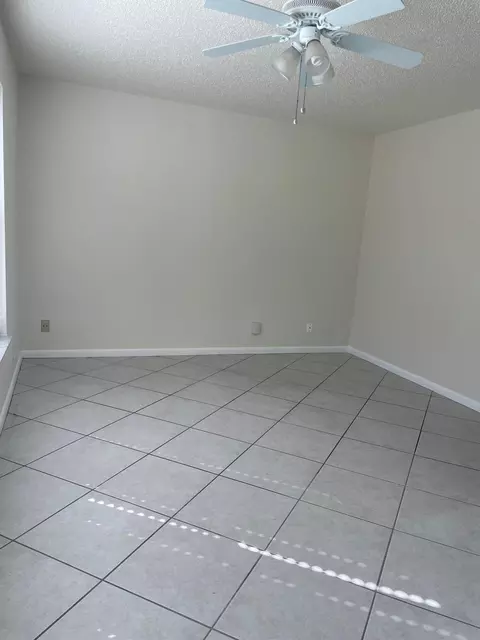 112 Banyan Cir, Jupiter, FL 33458 photo 10