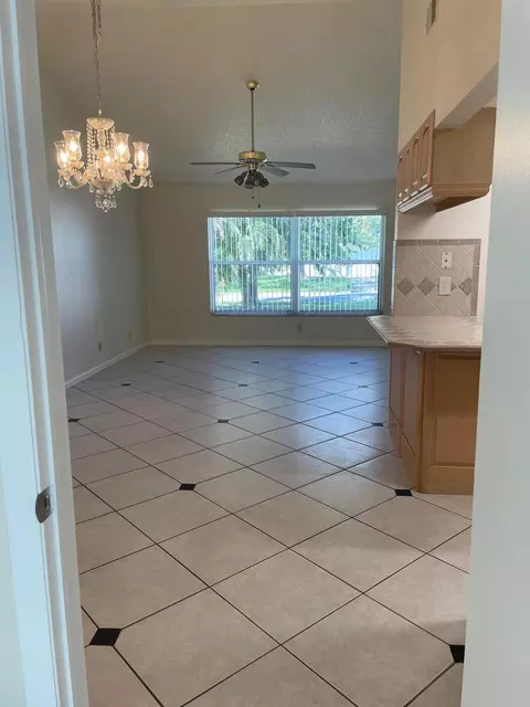 112 Banyan Cir, Jupiter, FL 33458 photo 5