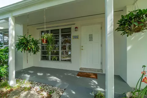908 Wright Dr, FL 33461 photo 7