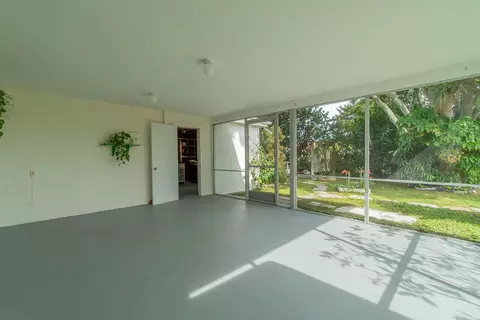 908 Wright Dr, FL 33461 photo 27
