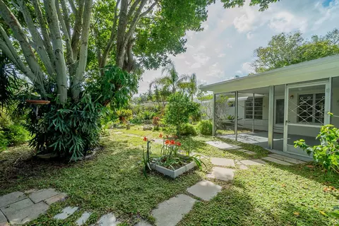 908 Wright Dr, FL 33461 photo 41