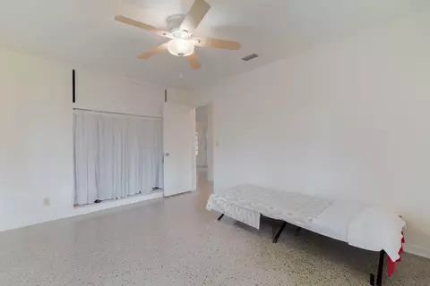 908 Wright Dr, FL 33461 photo 15