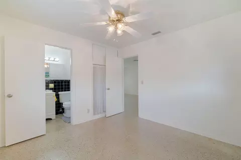 908 Wright Dr, FL 33461 photo 18