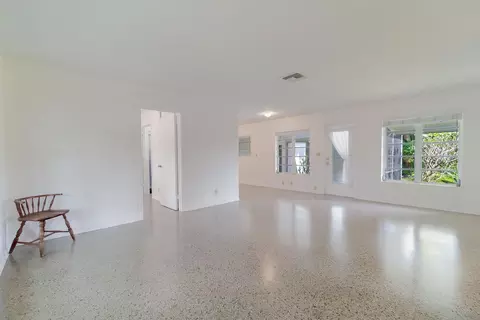 908 Wright Dr, FL 33461 photo 8