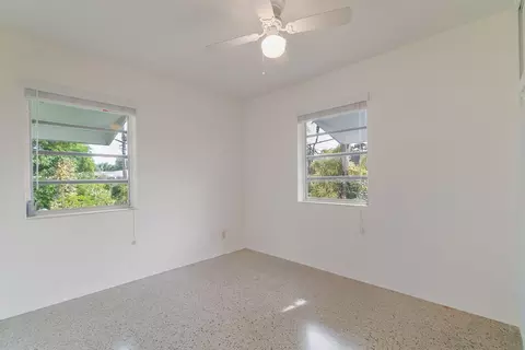 908 Wright Dr, FL 33461 photo 12