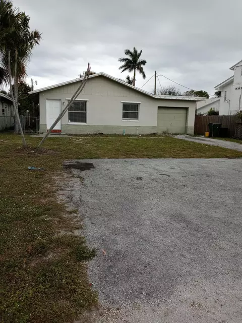 6040 N Dixie Hwy, Boca Raton, FL 33487