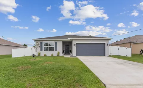 4642 SW Eagle St, Port Saint Lucie, FL 34953