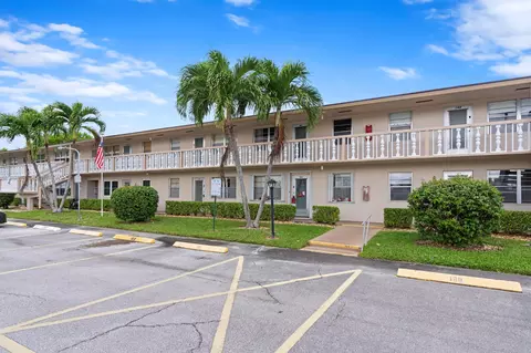 160 Kent J, West Palm Beach, FL 33417