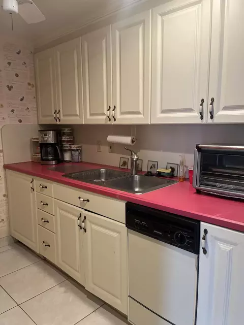 4074 Cornwall D, Boca Raton, FL 33434 photo 8