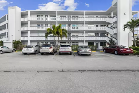 390 Wellington K, West Palm Beach, FL 33417
