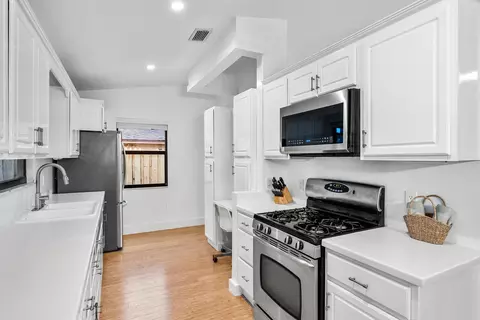 6028 Roger St, Jupiter, FL 33458 photo 9