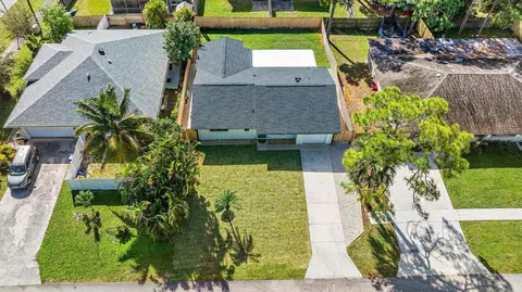 6028 Roger St, Jupiter, FL 33458 photo 1