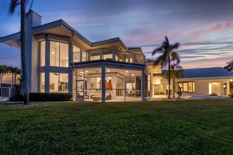 3205 St Charles Pl, Boca Raton, FL 33434