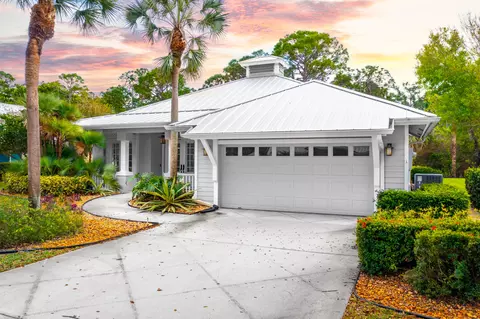 7954 Mammoth Dr SE, Hobe Sound, FL 33455