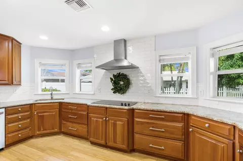 1125 SE 7th St, Stuart, FL 34996 photo 7