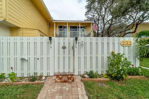 232 Seabreeze Cir #232, Jupiter, FL 33477 photo 3