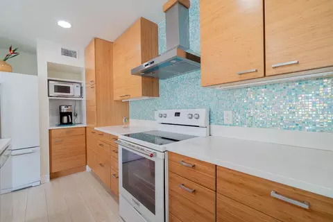 232 Seabreeze Cir #232, Jupiter, FL 33477 photo 13