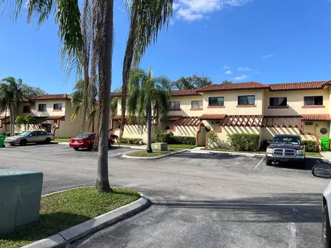 4632 NW 90th Ave NW, Sunrise, FL 33351