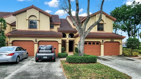5219 Europa Dr #M, Boynton Beach, FL 33437
