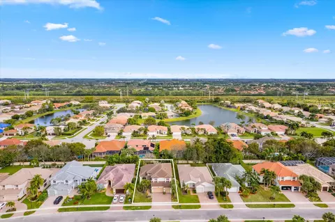 4348 Mariners Cove Dr, Wellington, FL 33449