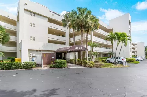 3178 Via Poinciana #106, Lake Worth, FL 33467