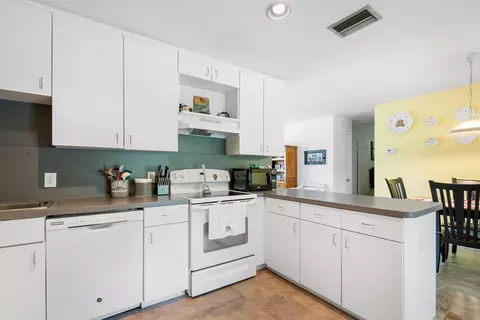 369 Lanier Dr, Palm Springs, FL 33461 photo 11