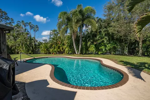 369 Lanier Dr, Palm Springs, FL 33461 photo 32