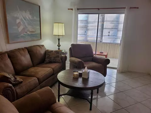 2121 NE 1st Ct #204, Boynton Beach, FL 33435