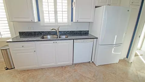 780 SW Tamarrow Pl, Stuart, FL 34997 photo 6